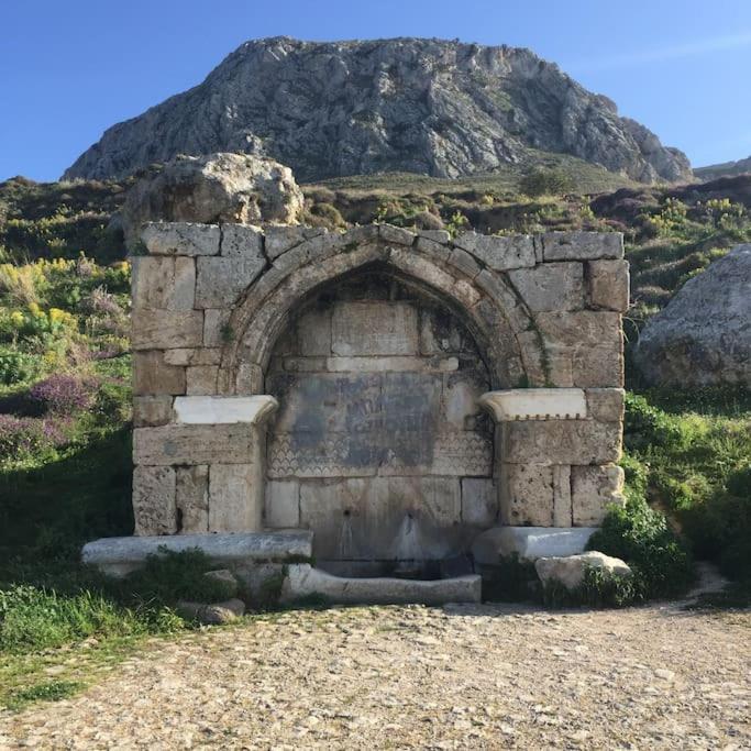 Aνεξάρτητη Παραδοσιακή Πέτρινη Κατοικία Corinth Экстерьер фото