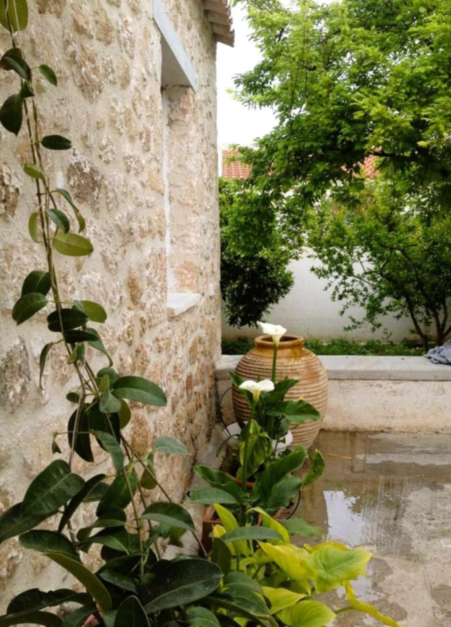 Aνεξάρτητη Παραδοσιακή Πέτρινη Κατοικία Corinth Экстерьер фото